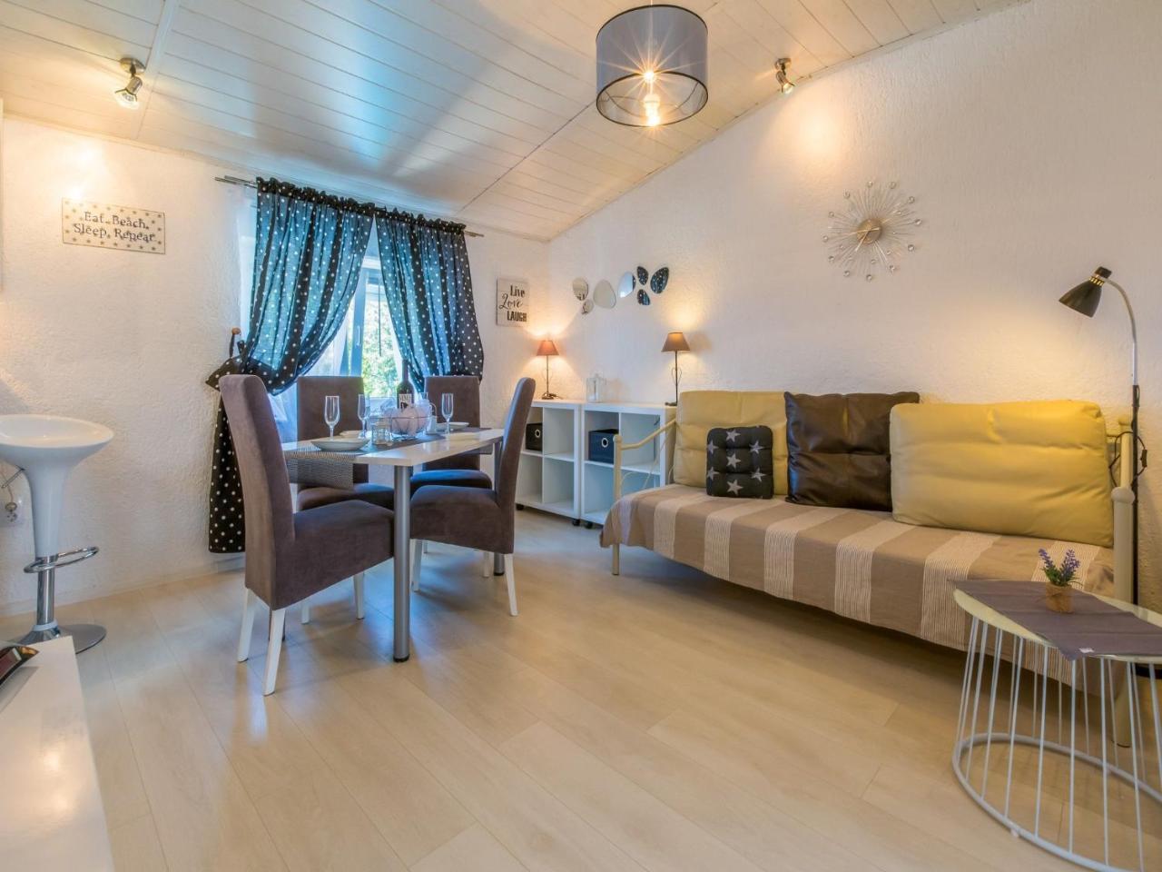 Apartments Susanne 诺维·维诺多尔斯基 外观 照片